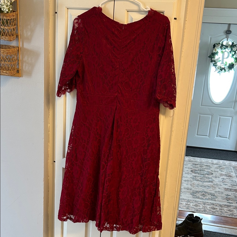 Elegant Red Lace Dress XXL - Picture 8 of 8